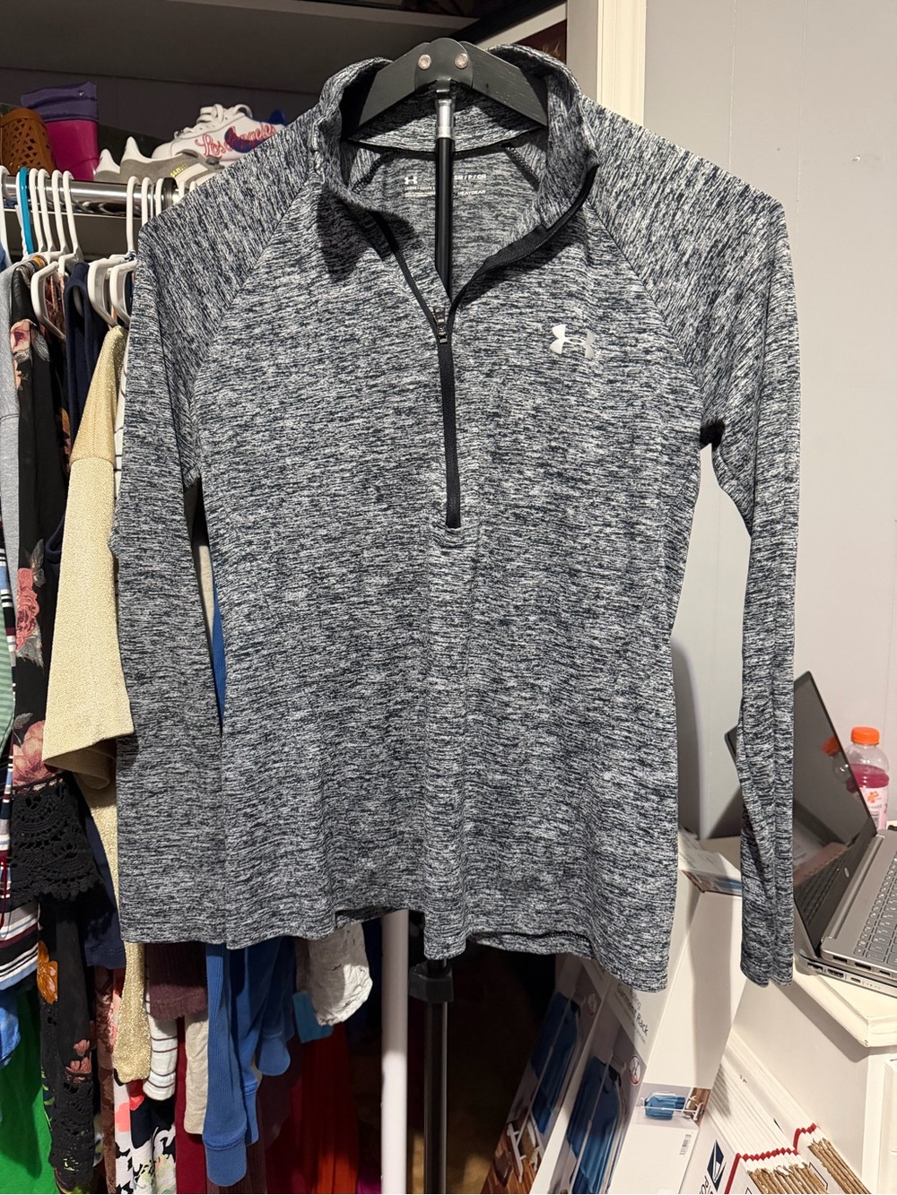 Under Armour Heather Gray Women's 1/4 Zip Performance Pullover - Picture 1 of 3